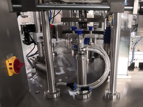 全自動植脂末包裝生產(chǎn)線細節(jié)實拍圖